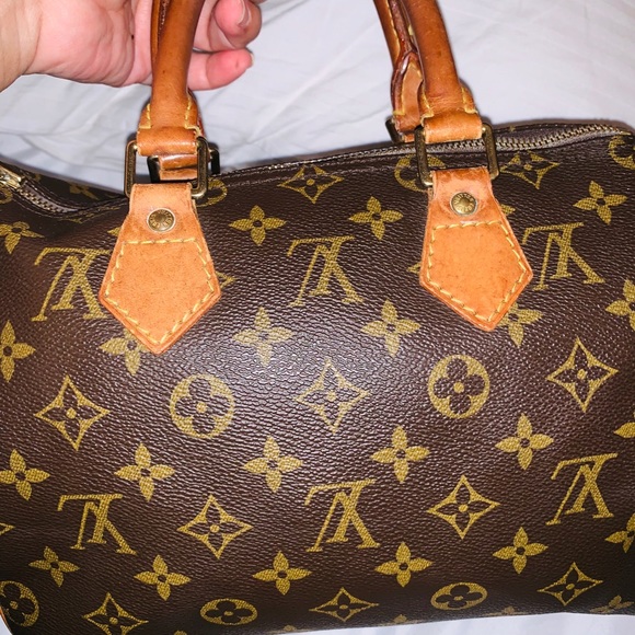 ❌❌ SOLD ❌❌ Authentic LV Speedy 25 - Picture 7 of 8